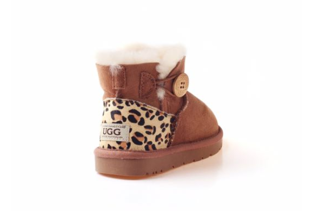 UGG Kids Classic MINI Button Boots OB056