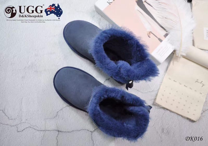 UGG Women's Mini Bailey Bow DK016
