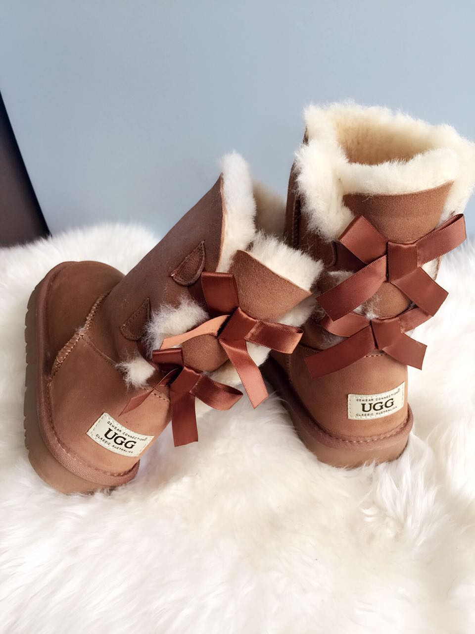 UGG Women's Classic Bailey Bow Boots OB083