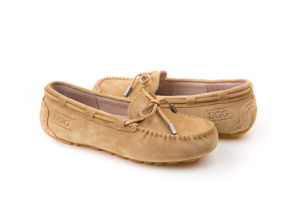 UGG Women's Aven Lace Moccasin (Water Resistant) OB150