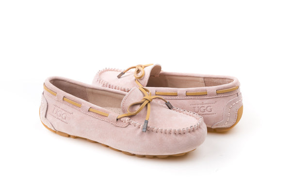 UGG Women's Aven Lace Moccasin (Water Resistant) OB150