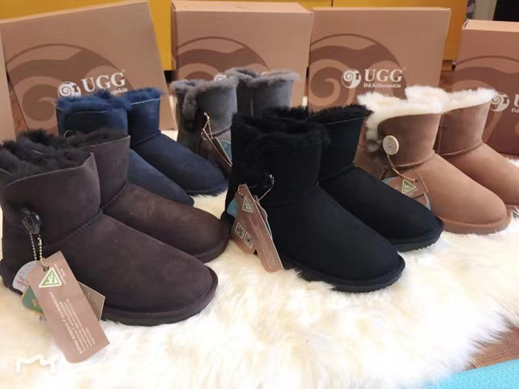 UGG Women's Classic Mini Button Boots（WATER RESISTANT）DK003
